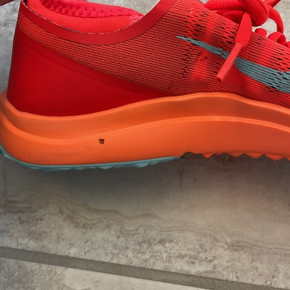 Women’s Nike Orange Golf Shoes - Picture 6 of 6